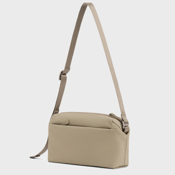 Urth Dolomite 7L Crossbody Camera Sling Bag ULCCCB-BGE